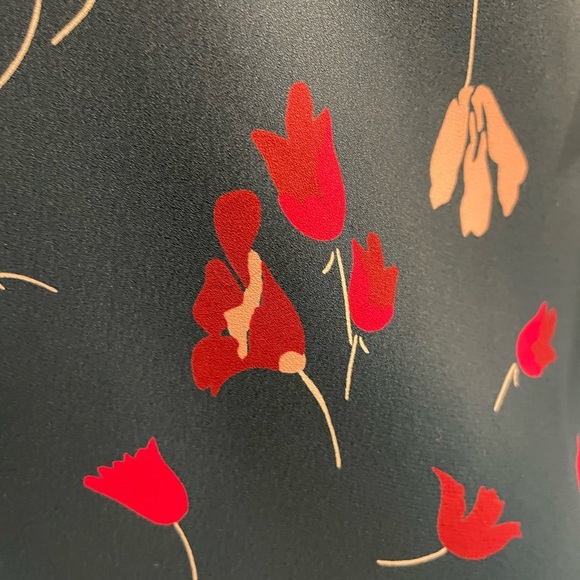 NWOT JOIE MSRP $198 Ashtina Floral Flounce Blouse Size S Short Sleeve - Picture 4 of 4